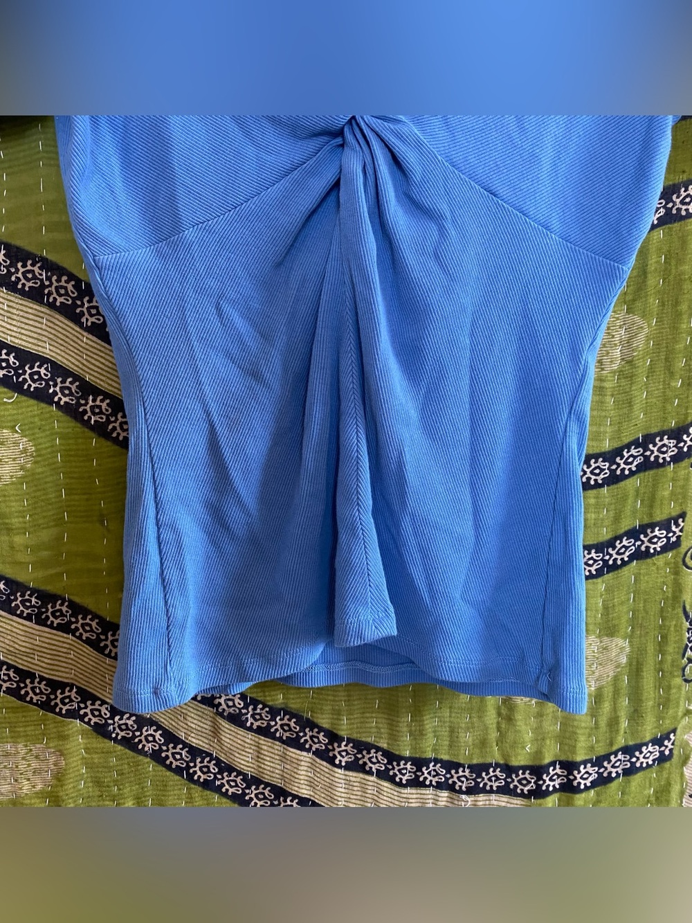Sezane Bleuet Maia Ribbed Twist Front Top Size Large Quiet Luxury Best Seller - Picture 6 of 15